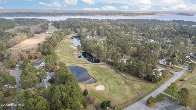 Welcome to refined coastal living inside the gates of Fairfield - photo 14