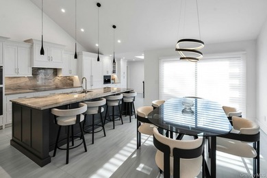 Gut renovated to the TENS. (HEATED FLOORS THRUGHOUT) Best - photo 6