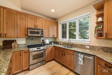 OPEN HOUSE SAT 7/25 11am-1pm. Backing directly to Crane Creek - photo 17