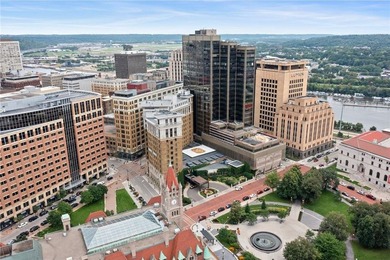 This beautifully updated Lowry condo offers multiple scenic - photo 17