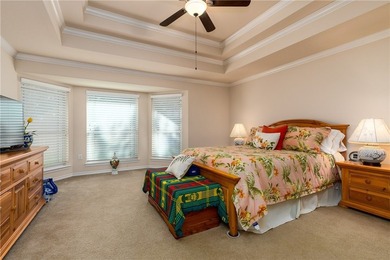 Stunning Northshore Home in Heart of Portland! The open concept - photo 18