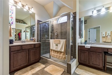 Stunning Northshore Home in Heart of Portland! The open concept - photo 21