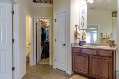 Stunning Northshore Home in Heart of Portland! The open concept - photo 22