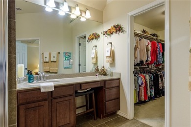 Stunning Northshore Home in Heart of Portland! The open concept - photo 23