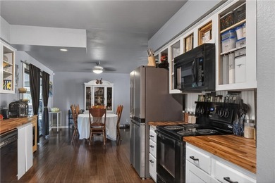 Seller offering $9,000 toward a rate buy-down or closing costs! - photo 6