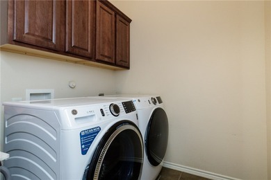 Stunning Northshore Home in Heart of Portland! The open concept - photo 31