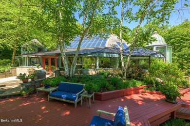 A house that stops people mid-sentence! At the Lenox/Stockbridge - photo 2