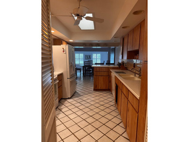 Welcome to Eastpointe Country Club, a highly desirable gated - photo 9