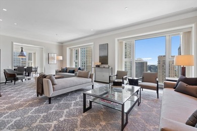 Perched high above the Gold Coast, this exceptional residence - photo 3