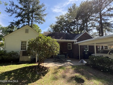 Charming 2-bedroom, 2-bath home partially furnished home offers - photo 12