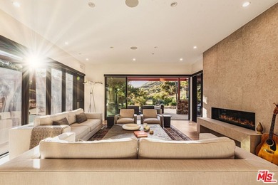 A rare Malibu sanctuary offering the best of both worlds-the - photo 4