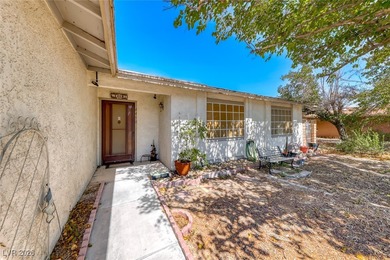 WELCOME TO THIS CHARMING ONE-STORY HOME WITH 2 CAR GARAGE*GREAT