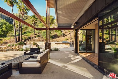 A rare Malibu sanctuary offering the best of both worlds-the - photo 10