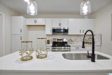 Price Improvement! Renovated one-level ranch on over 2 acres - photo 9