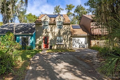 Little Lake Henderson Townhome/Townhouse Sale Pending in Inverness Florida