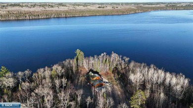 First time on the market! This 12.9-acre secluded retreat is - photo 6