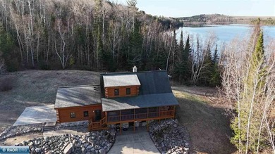First time on the market! This 12.9-acre secluded retreat is - photo 7