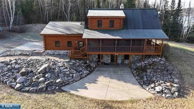First time on the market! This 12.9-acre secluded retreat is - photo 10