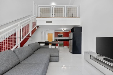 Spectacular loft with stunning urban views in a prime Downtown - photo 5