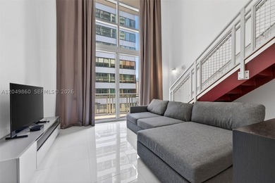 Spectacular loft with stunning urban views in a prime Downtown - photo 8