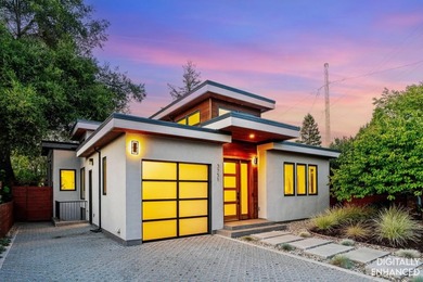 Welcome to this architectural masterpiece that seamlessly blends - photo 1