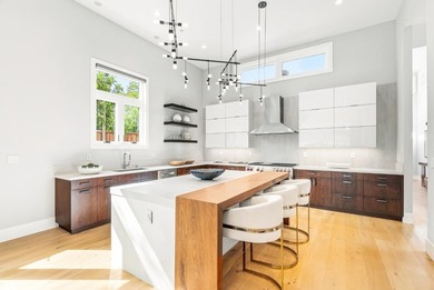Welcome to this architectural masterpiece that seamlessly blends - photo 10