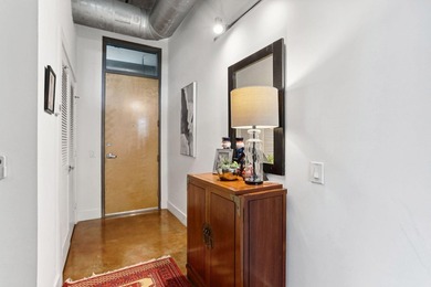 Delray Beach Downtown living! Located just 1.5 blocks from - photo 2