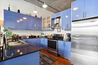 Delray Beach Downtown living! Located just 1.5 blocks from - photo 3