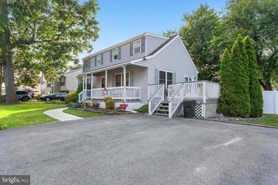 Charming Cape Cod Ready for New Owners! This inviting home - photo 3