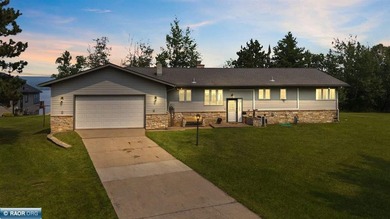 Lake life doesn't get better than this on desirable Ely Lake - photo 4