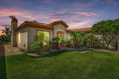FRESHLY MODERN, LIGHT & BRIGHT in highly sought after Esplanade - photo 3