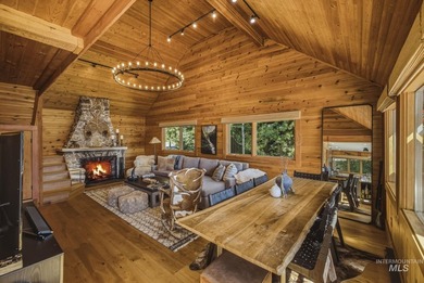 Welcome to an extraordinary opportunity on the shores of Payette - photo 11