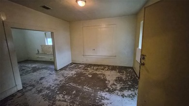 Investor Opportunity! All offers welcomed and encouraged! - photo 3