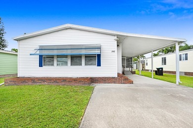 SUPER SPACIOUS Located in 55 plus community beautifully - photo 2