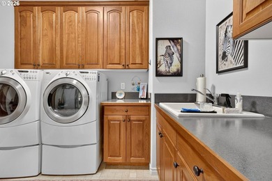 Pride of Ownership Shines in Highland Park at Pleasant Valley - photo 25
