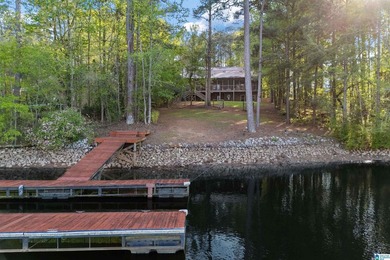 Lakefront estate on 3.52 acres! Featuring 6,310 sq ft of living - photo 4