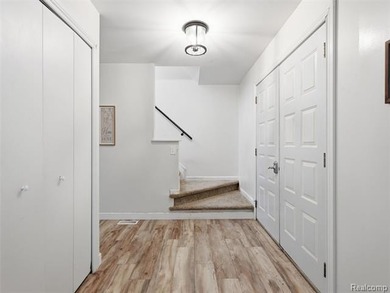 Welcome to this 3 bedroom colonial in beautiful Highland Hills - photo 9