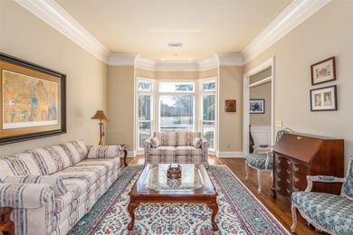 Welcome to refined living on the Wynlakes Golf Course. Situated - photo 12