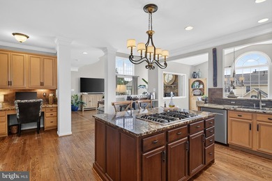 Original Owners*Nestled within the prestigious gated golf - photo 22