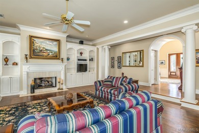 Welcome to refined living on the Wynlakes Golf Course. Situated - photo 30