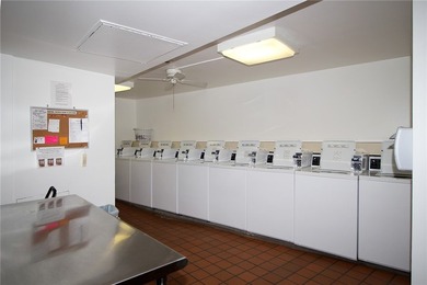 MOVE RIGHT INTO THIS SPARKLING UNIT LOCATED ON THE PENTHOUSE - photo 31