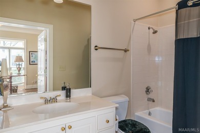 Welcome to refined living on the Wynlakes Golf Course. Situated - photo 33