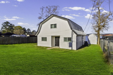 Lakey Barn Style Waterfront - Lake Livingston - photo 4