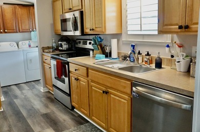 RARE FIND! 3 bedrooms/2 baths. Built in 2006. PET FRIENDLY. 2019 - photo 6