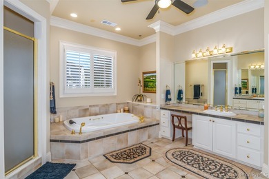 Welcome to refined living on the Wynlakes Golf Course. Situated - photo 37