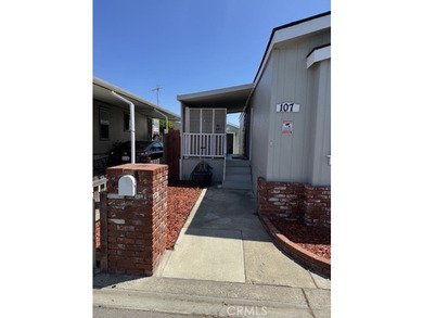 Welcome to Gables Mobile Home Estates, one of Santa Ana's most - photo 3