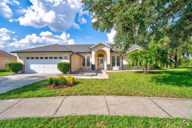 (private lake, pond, creek) Home Sale Pending in Clermont Florida