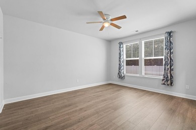 Welcome to Belle Harbor Townhomes! This beautifully maintained - photo 15