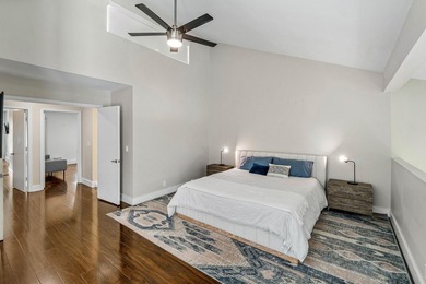 Immaculate and Beautiful 3 bedroom, 2.5 bath townhouse. Roof - photo 17