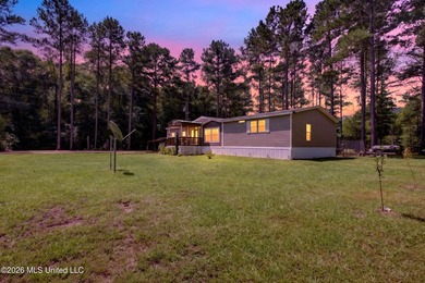 Escape to your own private outdoor paradise with this 3-bedroom - photo 2